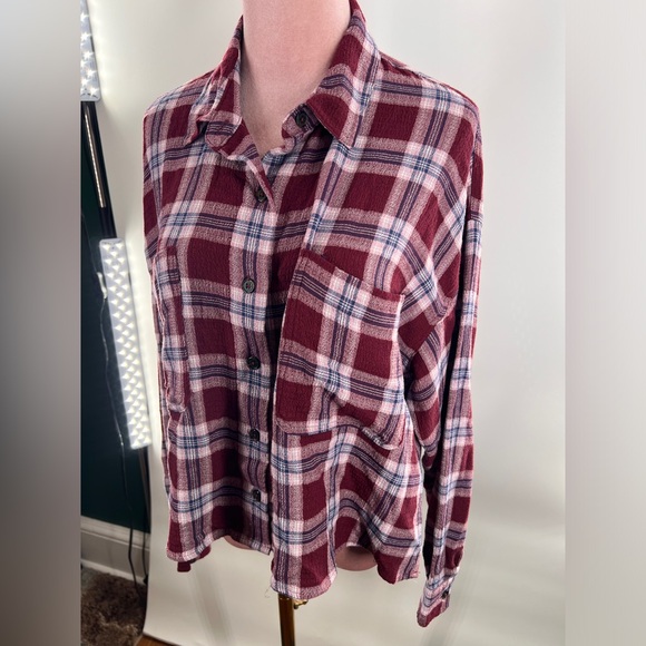 EUC Forever 21 Plaid Button Front Shirt - Picture 8 of 12